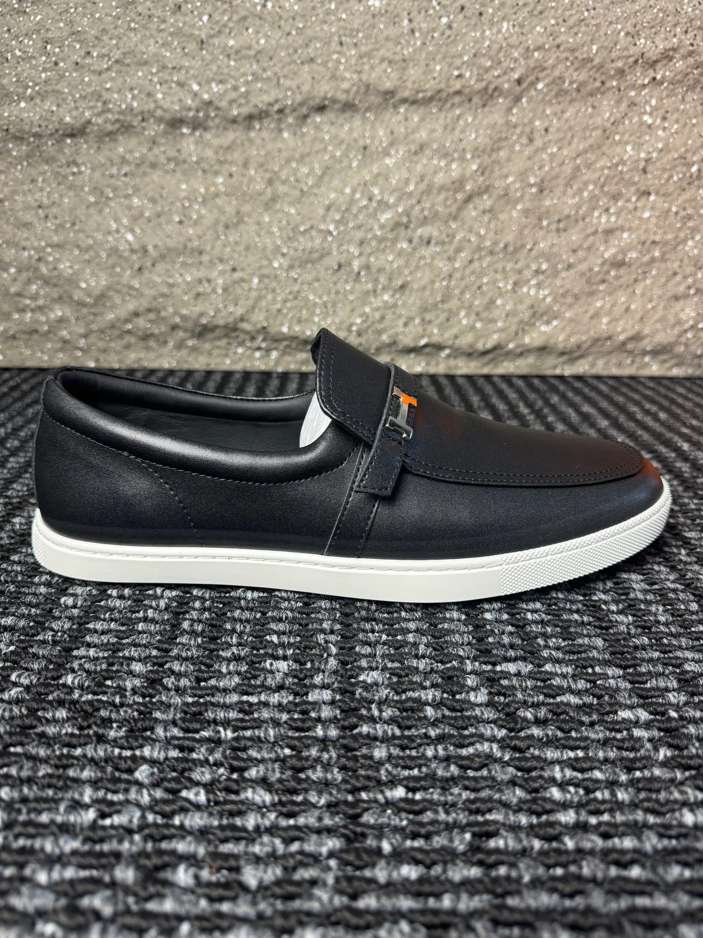 Men's men's shoes 💰440 [New style] 🪷🪷[HERMES] Hermès - High-end quality, the same style as the official website - Upper: 🔝 Nappa calfskin, with iconic H metal - Lining: water-dyed cowhide - Outsole: ultra-light TPU molded outsole - Ultra-high quality control·Fine workmanship: highlighted (high-end·luxury·grade) -Size: 38-44 (45 can be customized)·